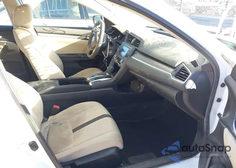 2016 Honda Civic Lx z USA, uszkodzony, nr VIN 19XFC2F53GE033446